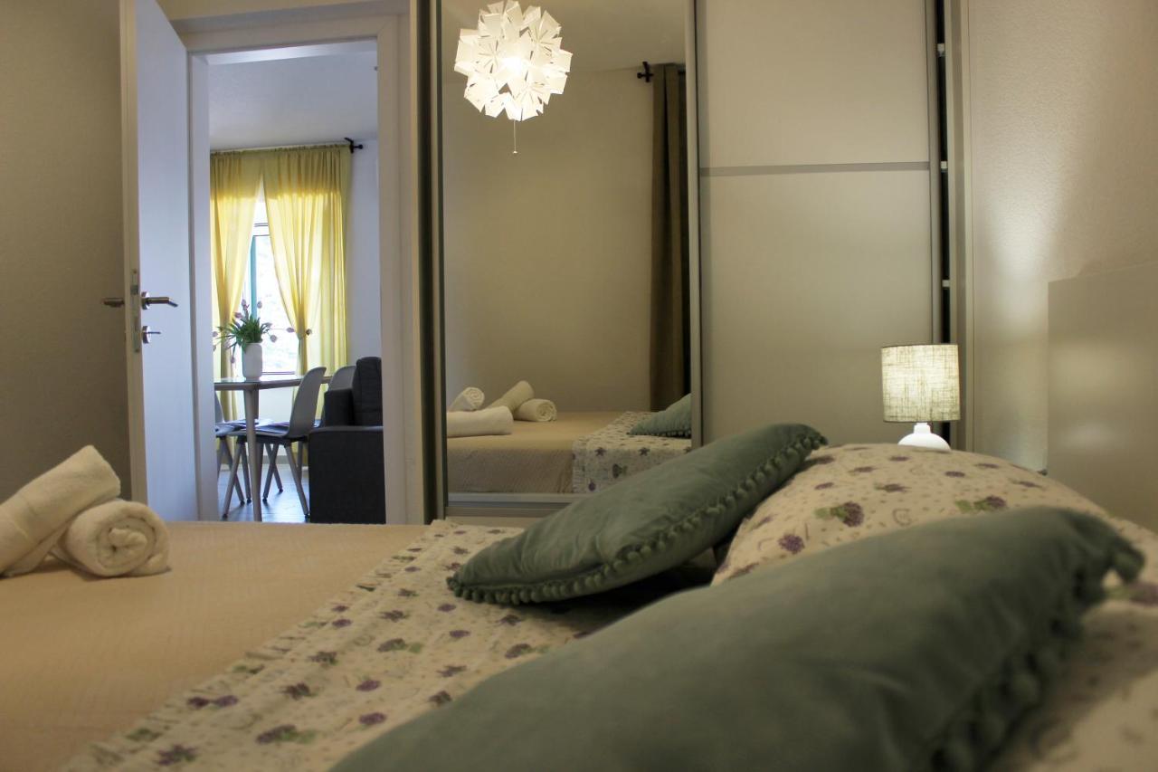 The View Apartment Pucisca Luaran gambar