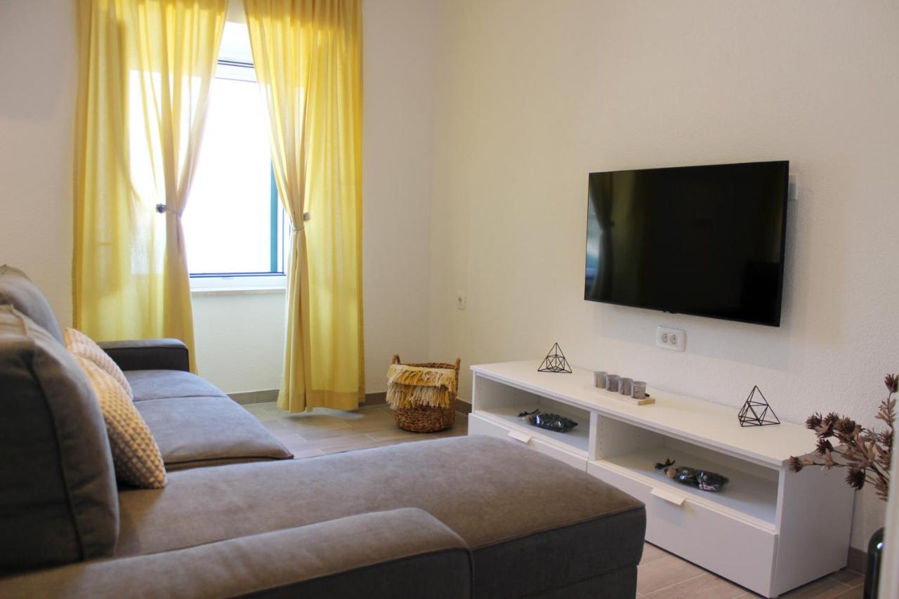 The View Apartment Pucisca Luaran gambar