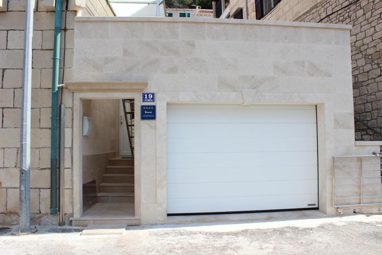 The View Apartment Pucisca Luaran gambar